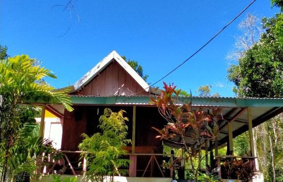 Delima Cottage, Ngurbloat Beach