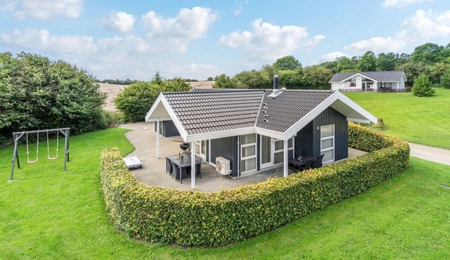 "Deline" - 250m from the sea by Interhome