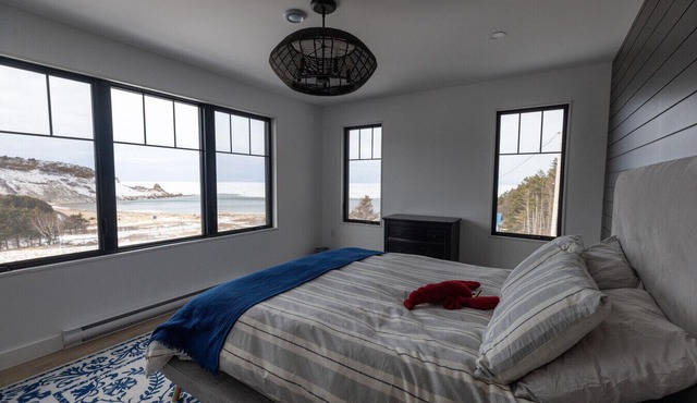 DeliverMe - 2BR Cottage