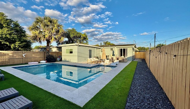 "Delray Drift". Charming 3-bedroom house in Downtown Delray.