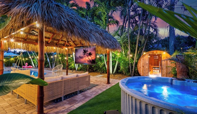 Delray Family Retreat - Heated Pool - Hot Tub - Sauna - Cold Plunge - Games Room