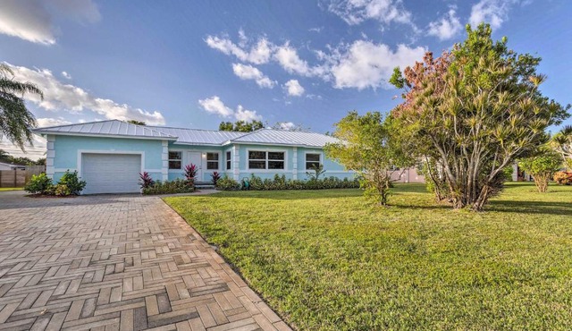 Delray Home with Grill about 3 Mi to Atlantic Ave!