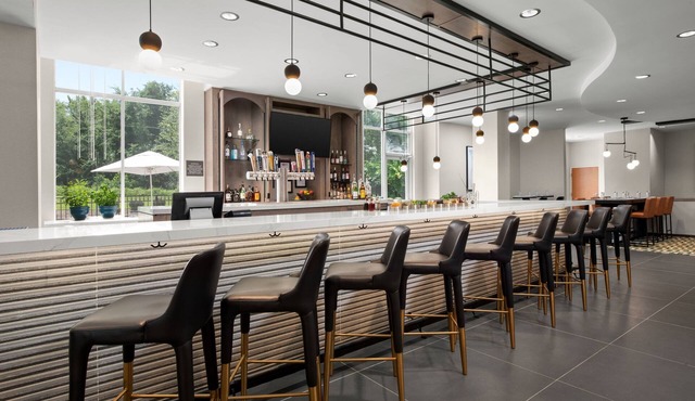 Delta Hotels by Marriott Colonial Heights