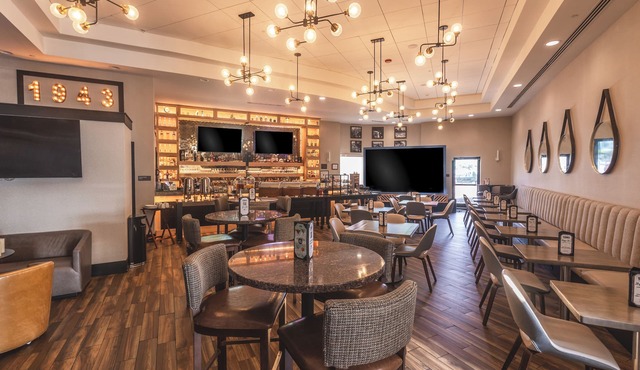 Delta Hotels by Marriott Detroit Novi