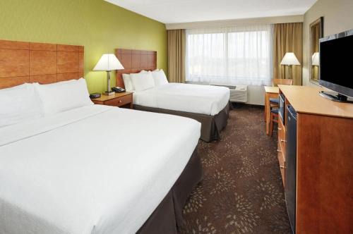 Delta Hotels by Marriott Matteson Chicago