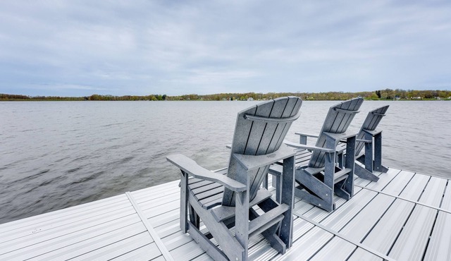 Delton Vacation Rental w/ On-Site Lake Access!