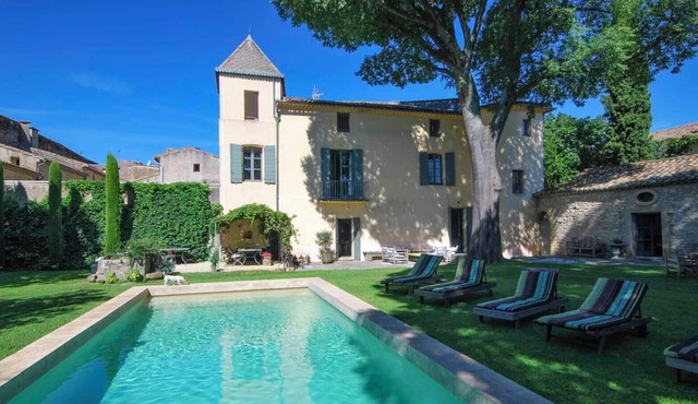 Deluxe Stunning Villa with Outdoor Cinema