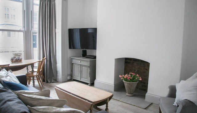 Deluxe 2 bedroom apartment