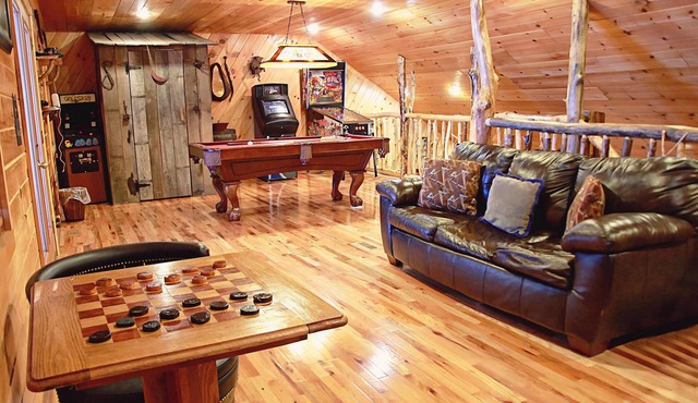 Deluxe 2-Bedroom Cabin