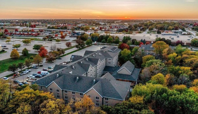 Deluxe 2 Double in Stoney Creek Johnston, Heated Indoor/Outdoor Pool | 4 Units