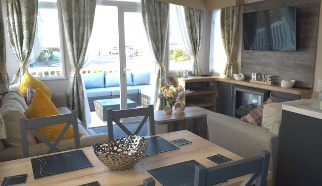 Deluxe 3 Bedroom Caravan