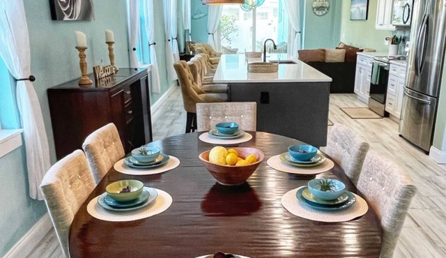 Deluxe 3BR House with pool, short walk to beach