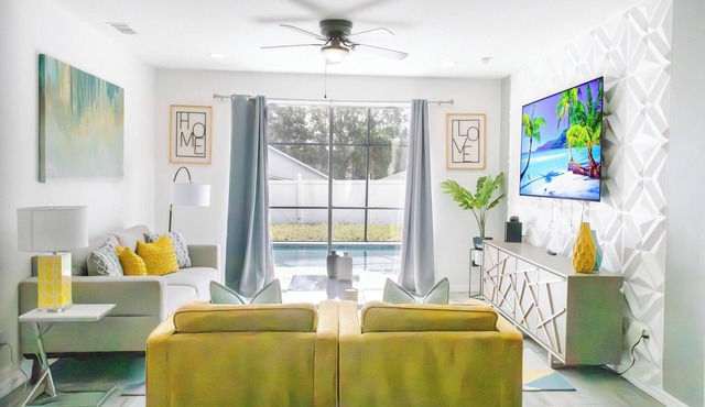 Deluxe 4 Bedroom Home in Gated Community with Private Pool