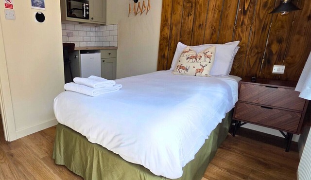 Deluxe 6 - Single - New Forest