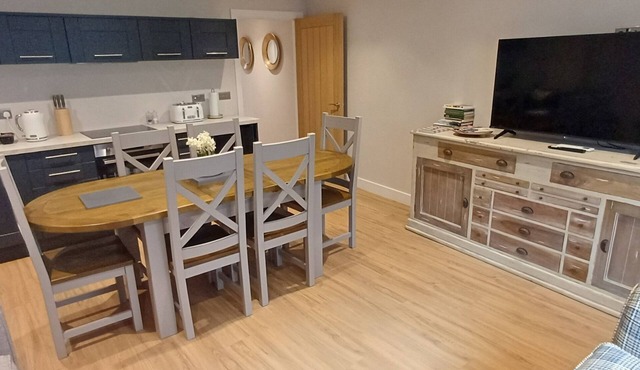 Deluxe Apartment - City View