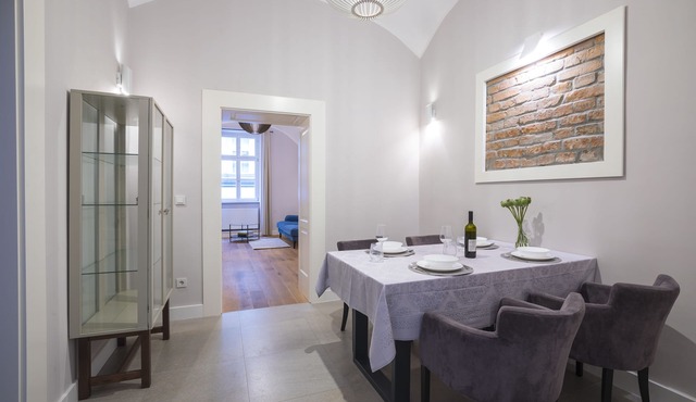 Deluxe apartment in the heart of Zagreb; 65m2; 150m from main square