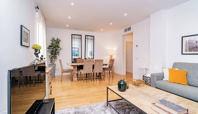 Deluxe Apartment Juan Bravo Suites I