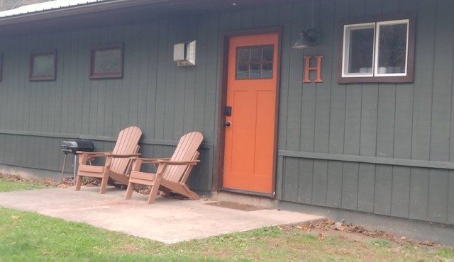 Deluxe Cabin H at Elk Creek Escape