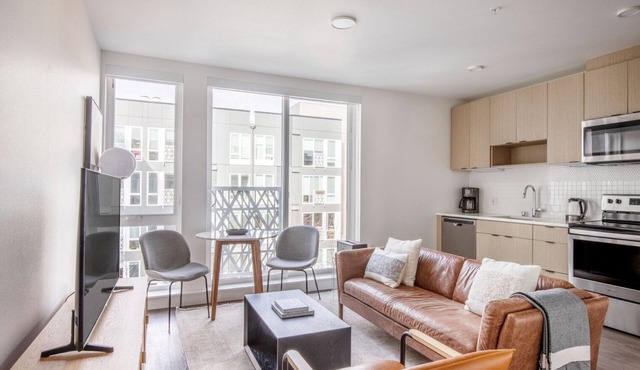 Deluxe Central District 1BR w/Gym & BBQ, nr downtown, by Blueground