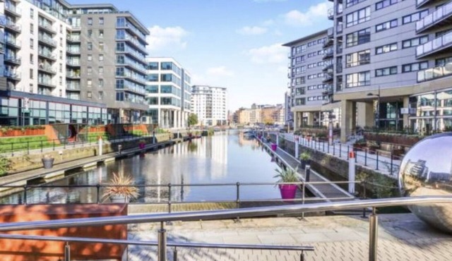 Deluxe City Apt, Beautiful River View,Free Parking