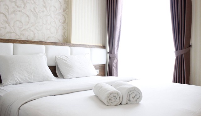 Deluxe & Cozy 2BR Apartment at Landmark Residence