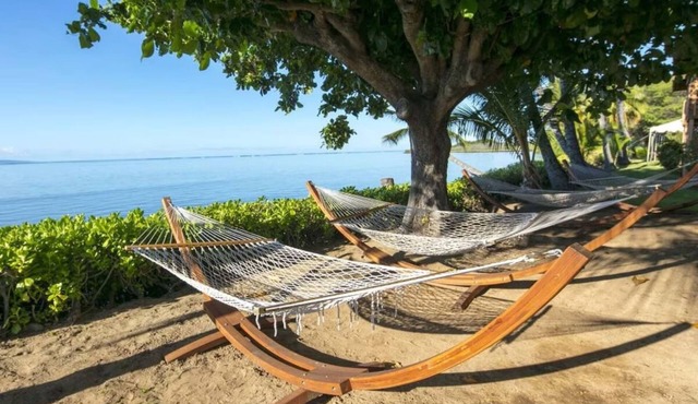 Deluxe Family Room: Spacious Garden Views, Comfort for All at Hotel Molokai