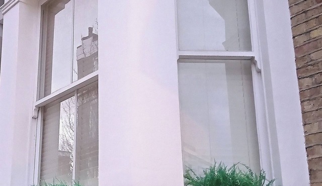 Deluxe Generous sized Victorian Property Perfect for 2 in Crouch End