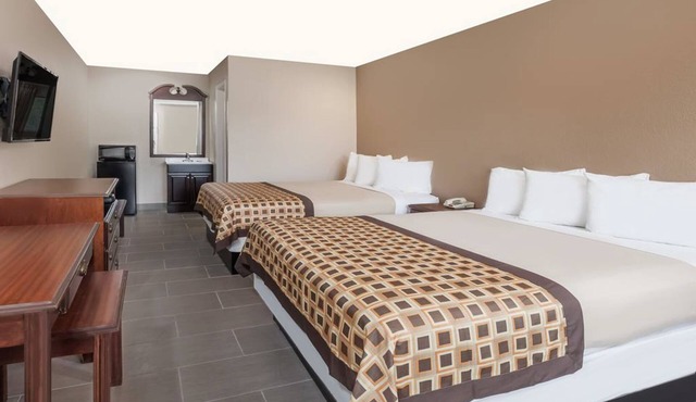 Deluxe Inn Denton