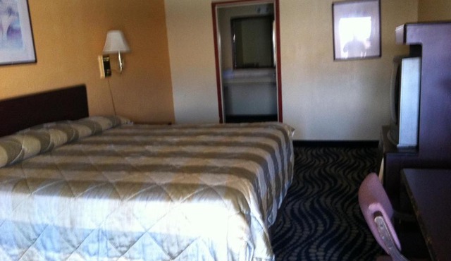 Deluxe Inn Kilgore