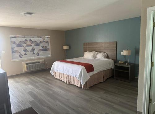 Deluxe Inn Palacios
