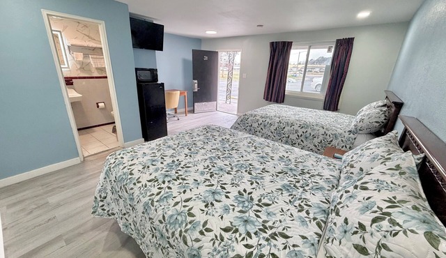Deluxe Inn