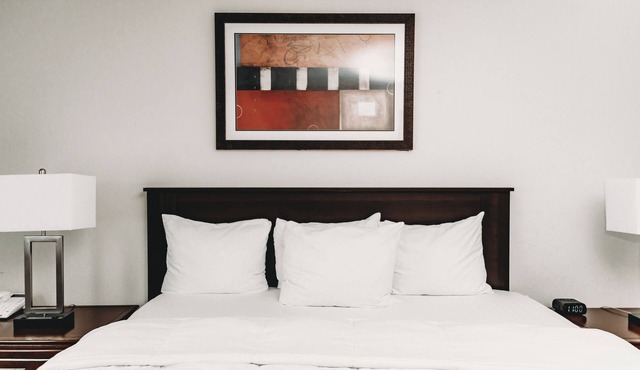 Deluxe King Bedroom – Heart of Historic Buckhannon Main St