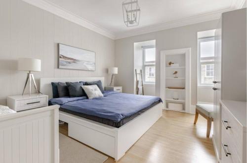 Deluxe Loft - Amazing Terrace with Stunning Water View