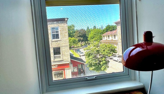 Deluxe Loft with Stunning Water - Free On-Site EV Charging