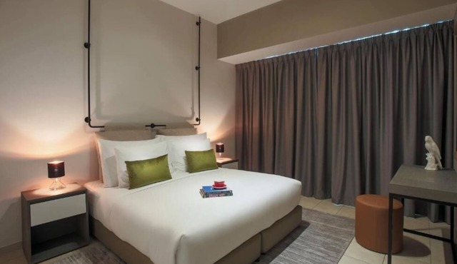 Deluxe One Bedroom In Marina By Luxury Bookings