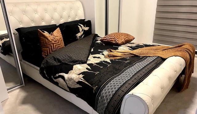 Deluxe Penthouse Apartment