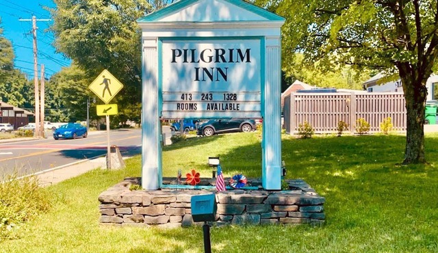 Deluxe Queen Room with 2 Queen Beds