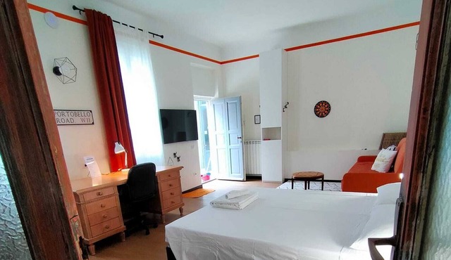 DELUXE ROOM - BETWEEN MILAN AND COMO LAKE
