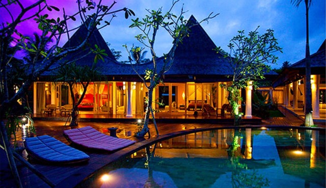 Deluxe room with citrus trees