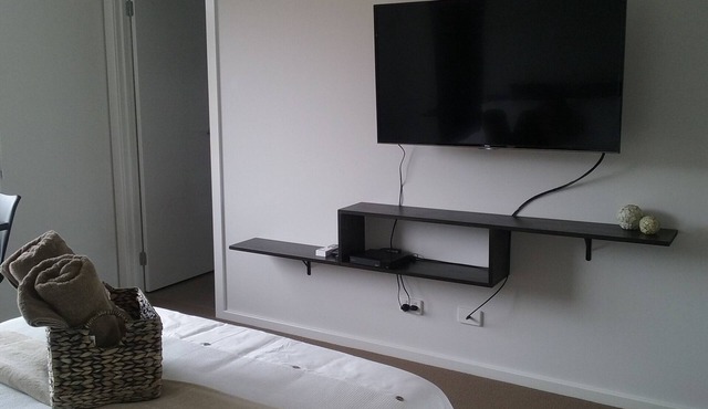 Deluxe Self-Contained Studio with King Size Bed