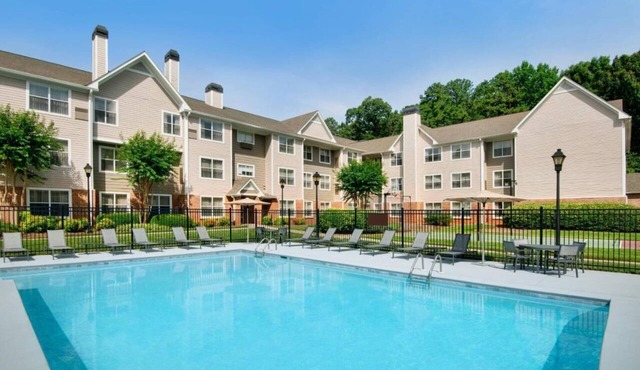 Deluxe Suite | 1 King Bed | Near Vulcan Park Museum