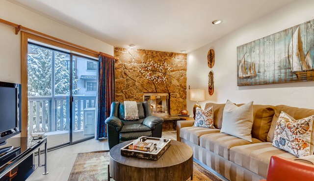 Deluxe Vail Condo with A/C | W308