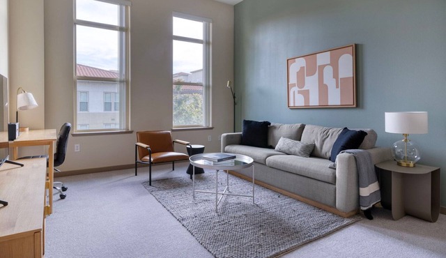 Deluxe Walnut Creek 2BR w/Gym & On-Site Dining, nr BART, by Blueground