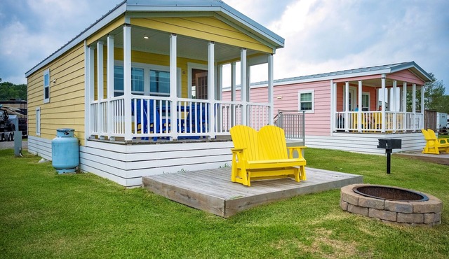 Deluxe Waterview Cabin in Amenity-Filled Currituck Sound Campground (WV89)