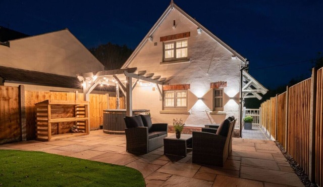Deluxe Wood Fired Hot Tub in our Cheshire Getaway