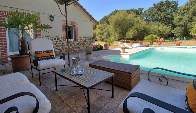 Demeure Avec Piscine au Coeur de la Bretagne