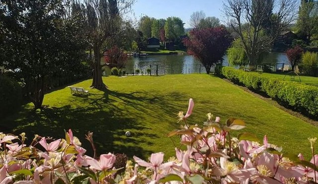 Demeure de Caractère, La Seine au Bout du Jardin, 40 km Paris