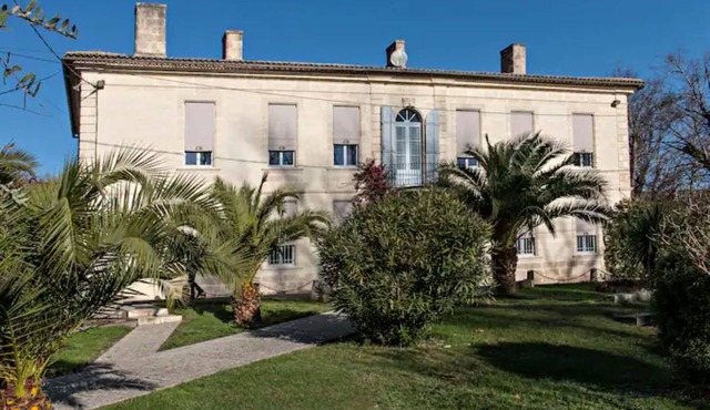 Demeure de Caractère en Bordure de Garonne