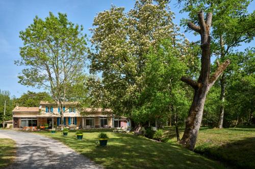 Demeure de charme 250 m2 - 5 suites- Parc arboré 4500 m2