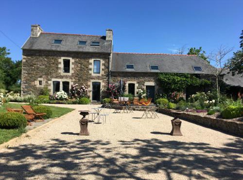 Demeure du Porzou, chambres d'hôtes de charme dans demeure d'exception, parc paysager, spa, massages, proche Paimpol, classé 4 épis